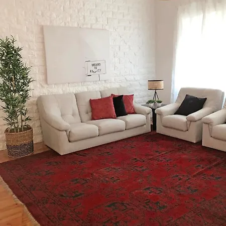 Apartment Cozy 3 Near House Of Music *